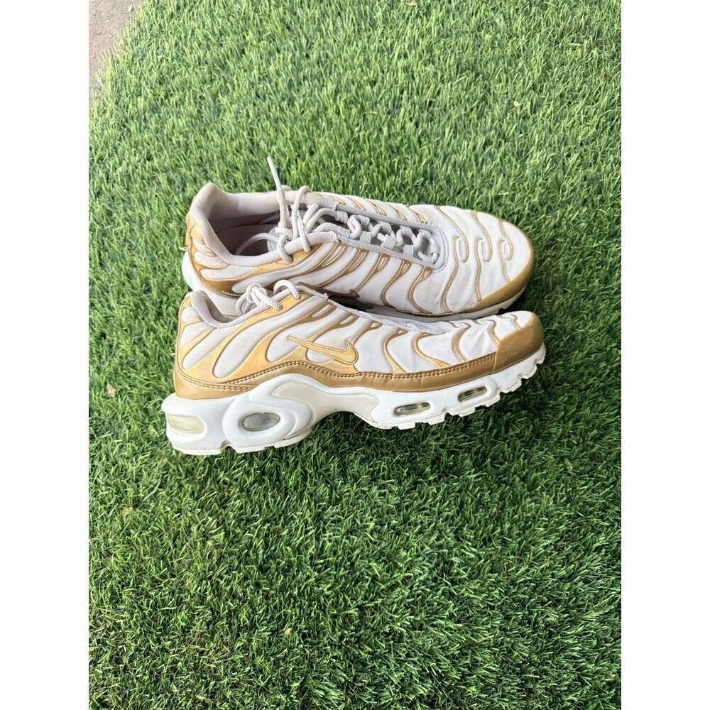 Nike Air Max Plus White Gold Women's Sz 8.5
